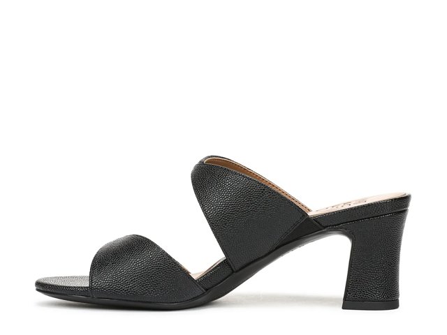 Nessa Sandal