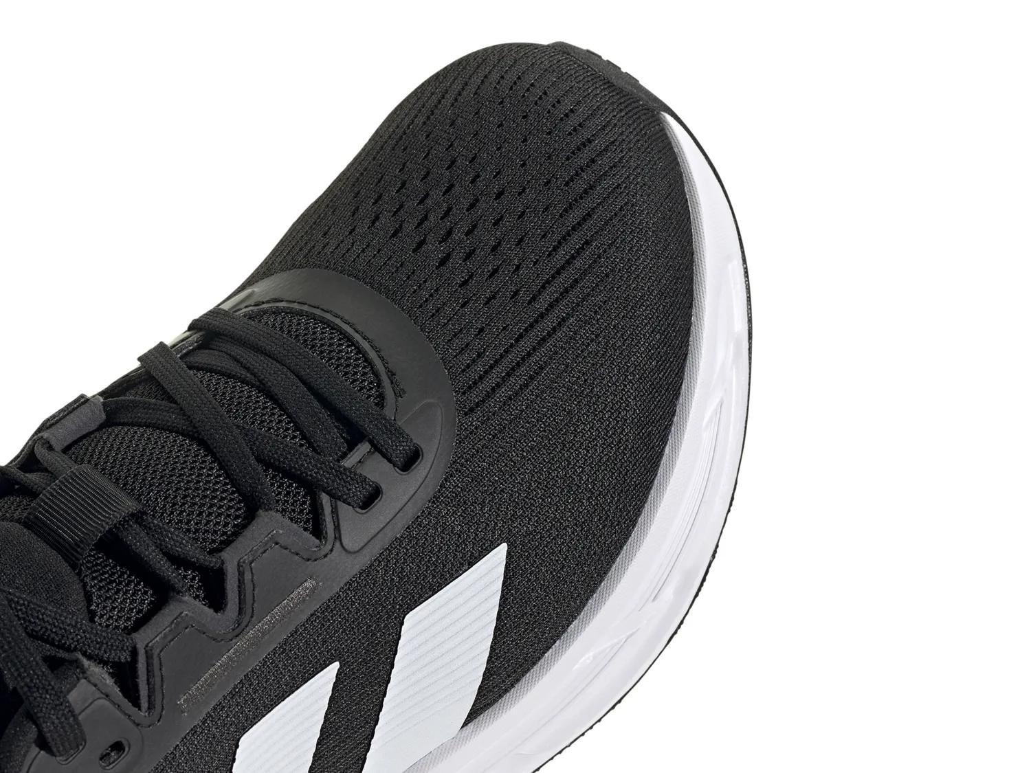 Questar 3 Running Shoe