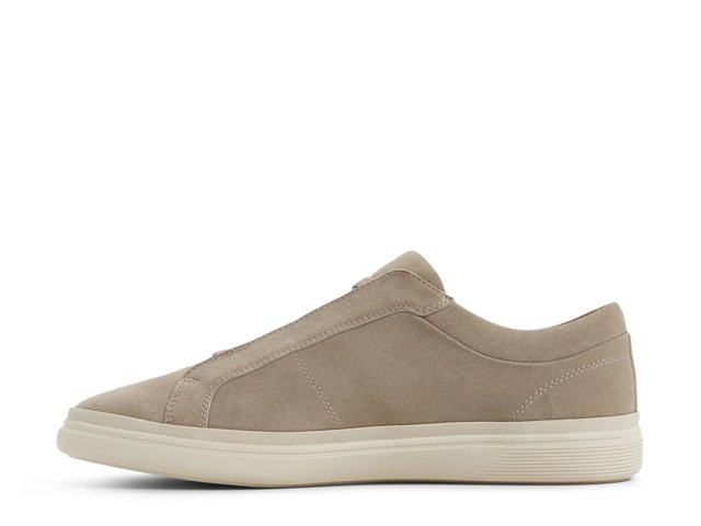 Carlson Sneaker