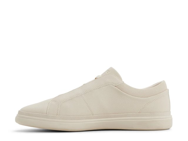 Carlson Sneaker