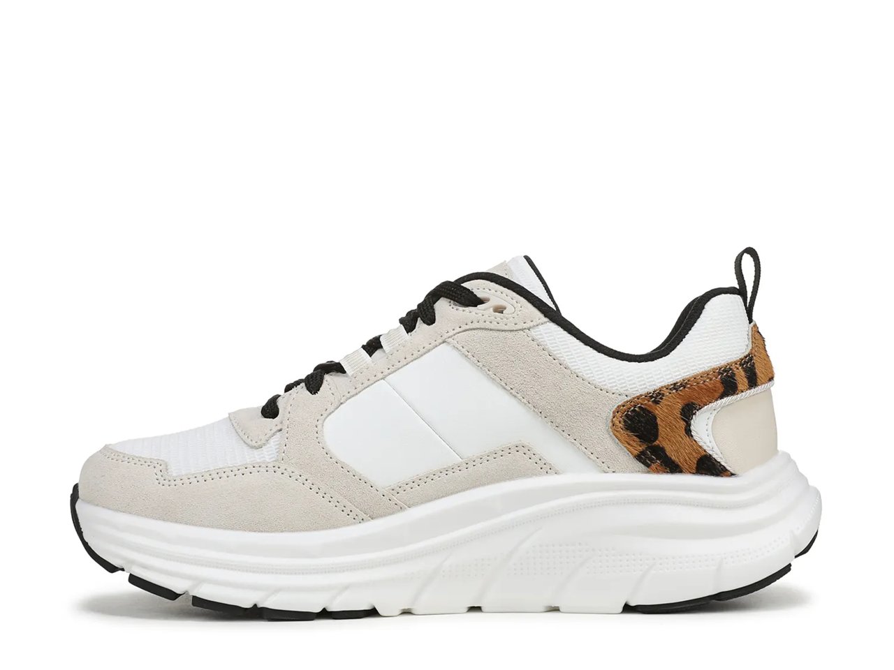 Walk Max Skyline Sneaker - Women's