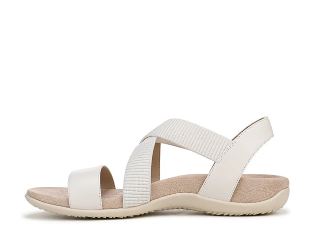 Raina Sandal
