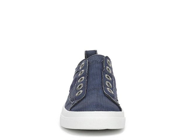 Hangout Slip-On Sneaker