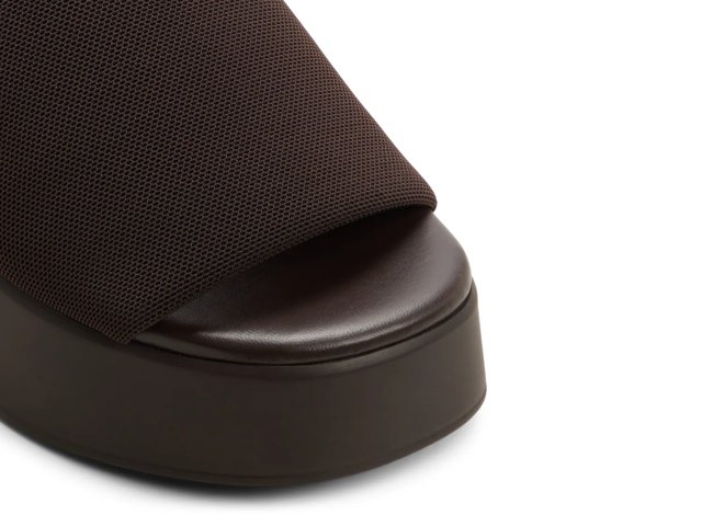 Noemii Platform Sandal