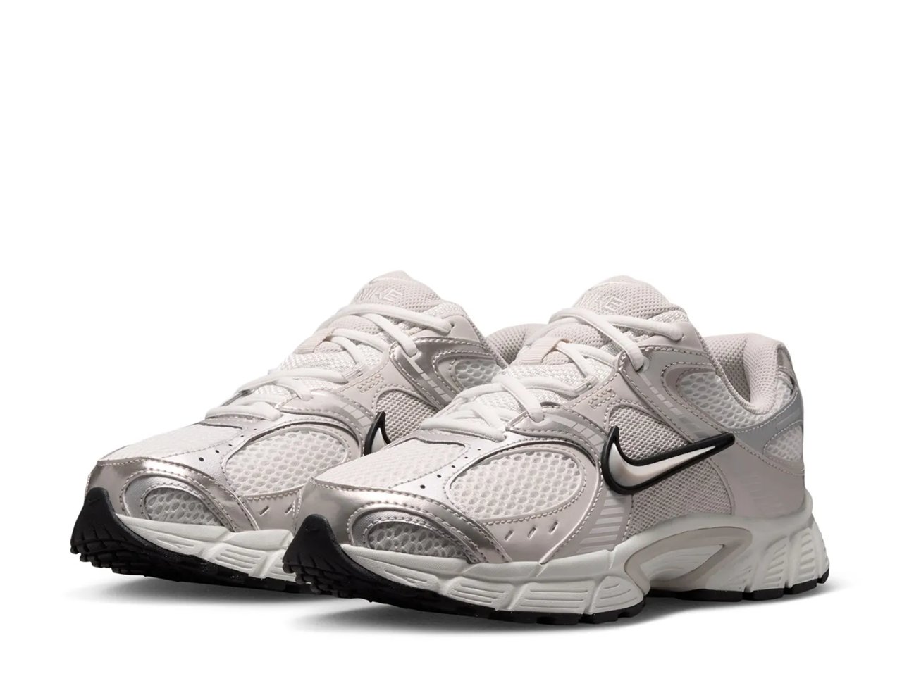 V5 RNR Sneaker - Women's