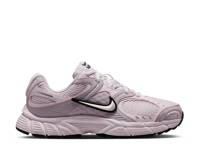 V5 RNR Sneaker - Women's Dusty Pink view