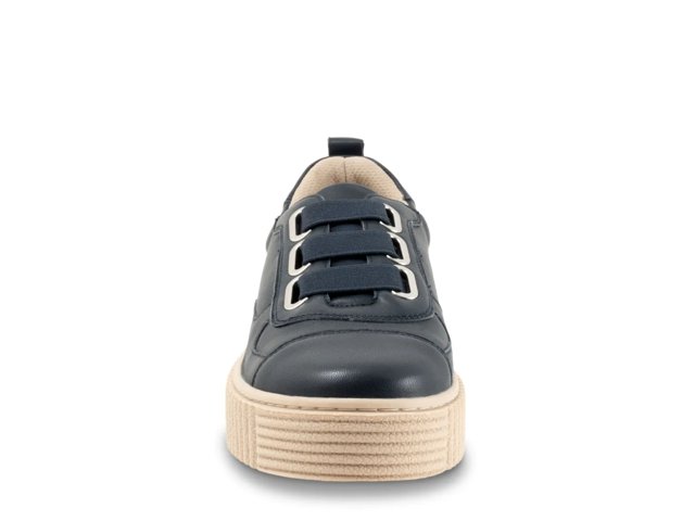 Bliss Platform Sneaker