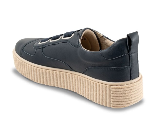 Bliss Platform Sneaker