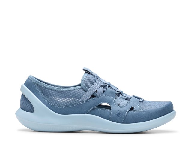 Solevana Step Sneaker