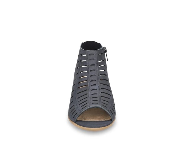 Elevate Sandal
