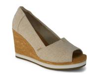 Essential Wedge Sandal - Women's Gold Metallic view