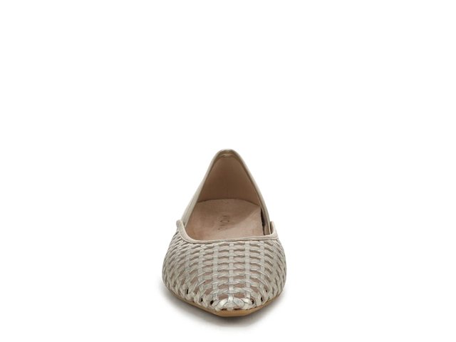 Gracia Woven Flat
