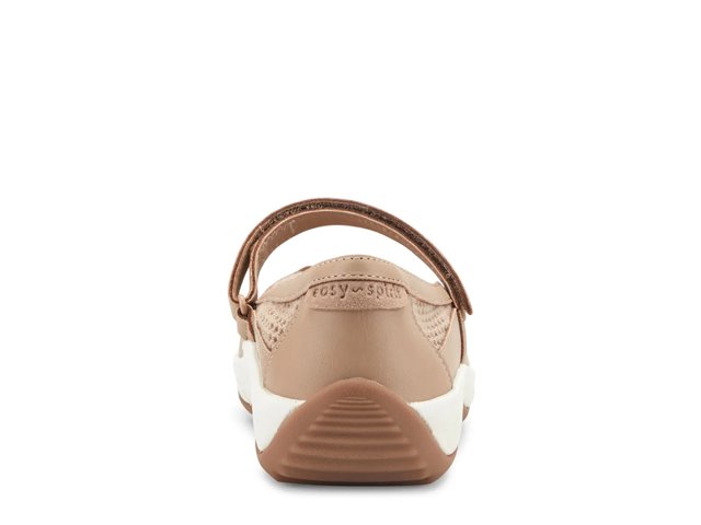 Briana Mary Jane Flat