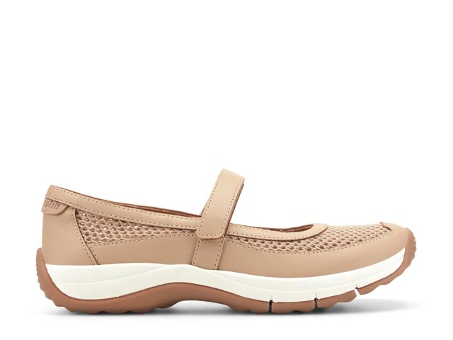 Briana Mary Jane Flat