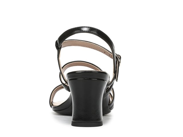 Nellie Sandal