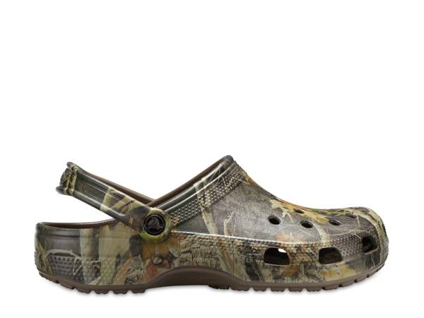 Click to shop men's comfort casual at DSW Designer Shoe Warehouse.