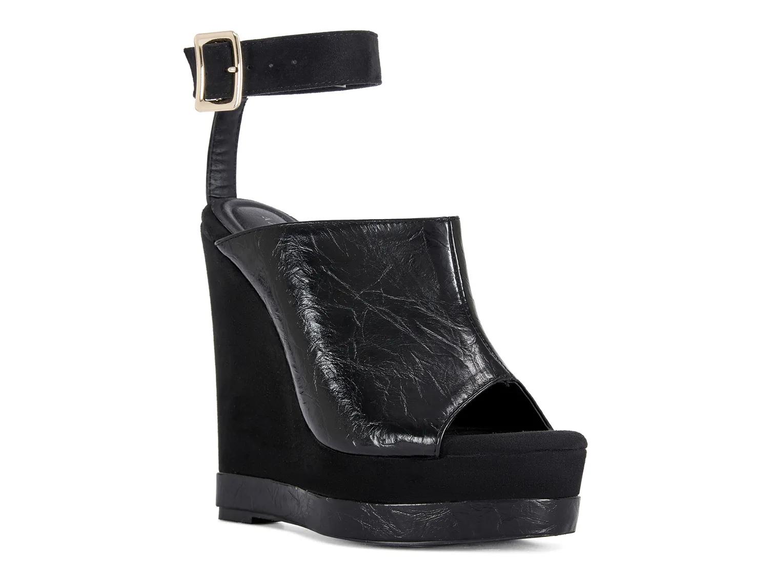 Azalea Wang Tana Platform Wedge Sandal In Black