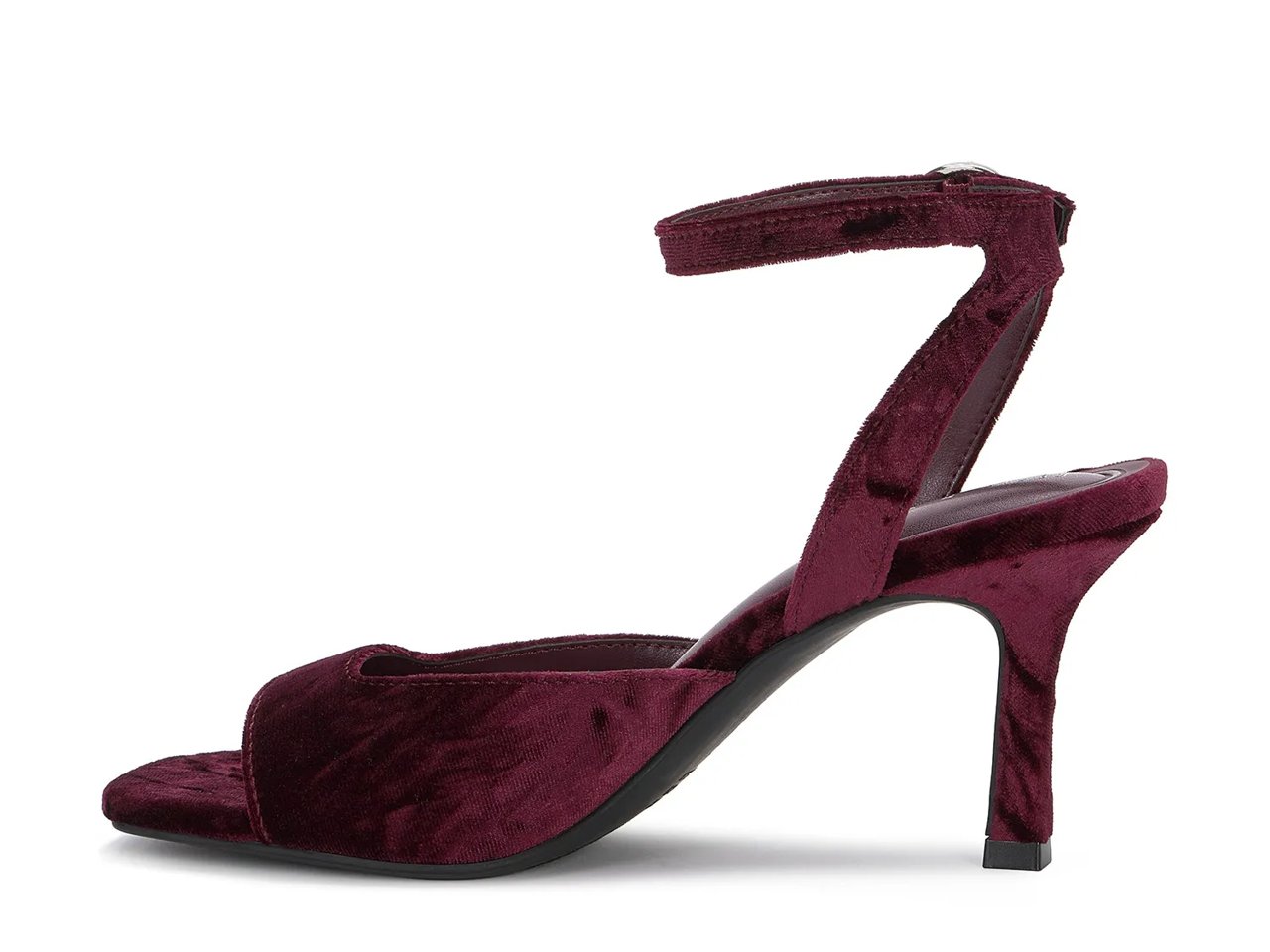 Ianna Sandal