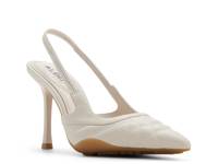 Striker Pump Pale Beige view