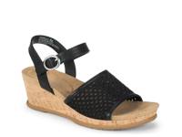 Fernelle Wedge Sandal Black view