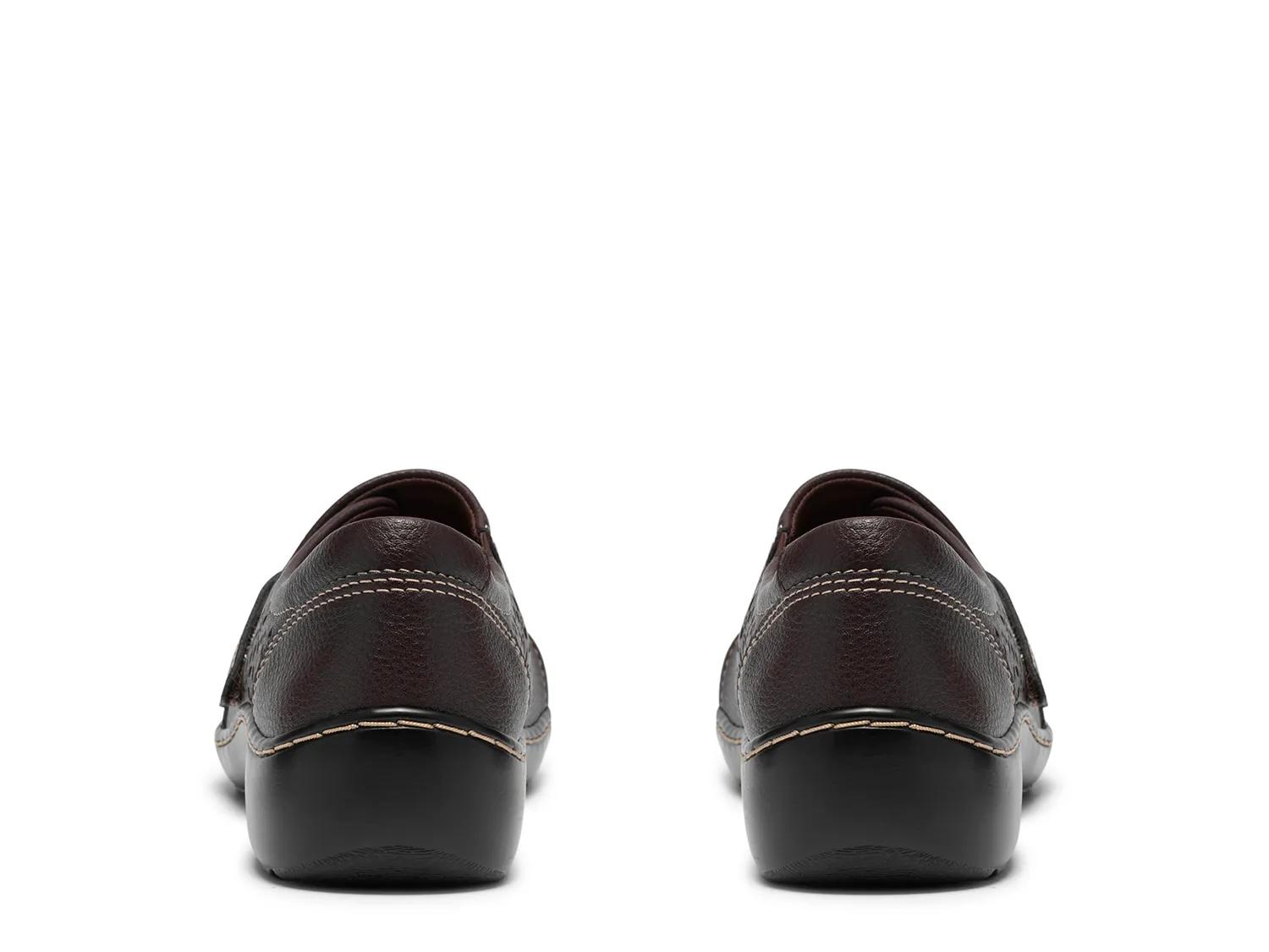 Cora Teagan Flat