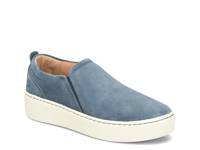 Mira Slip-On Sneaker Blue view