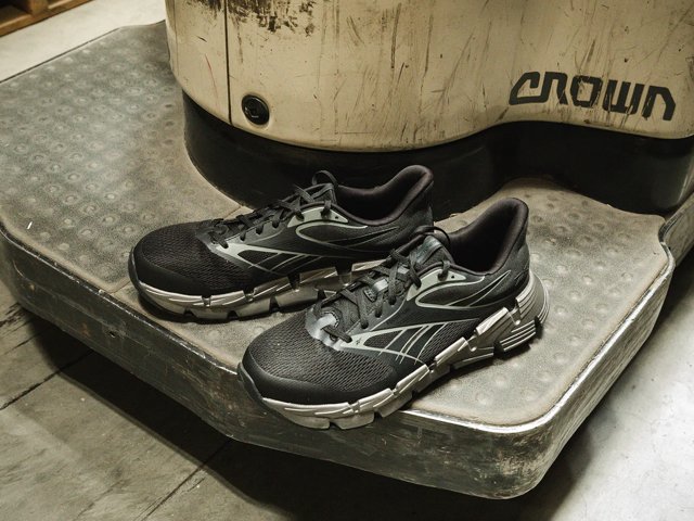 Reebok Floatzig 2 Work Sneaker - Men's - Free Shipping | DSW
