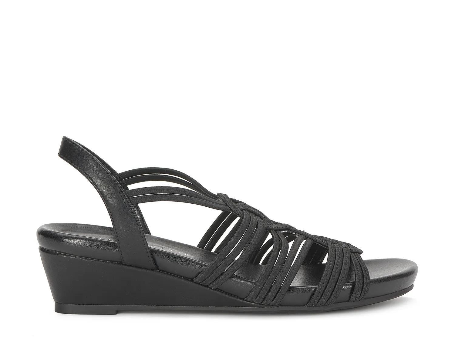 Vaeda Wedge Sandal