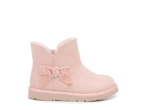Click to shop kids boots at DSW Designer Shoe Warehouse.