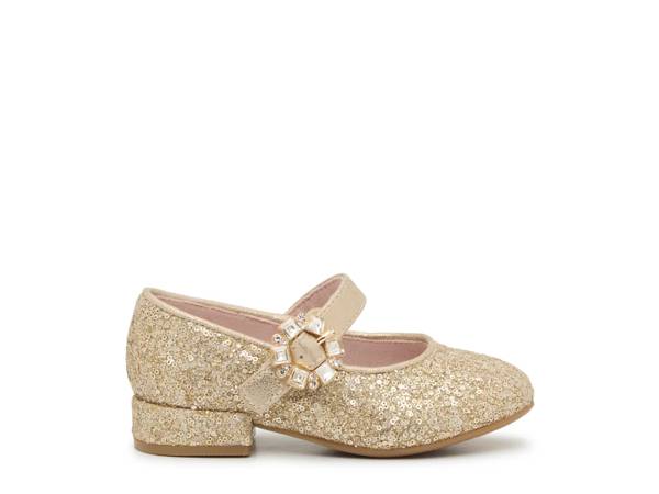 Click to shop girls dress shoes at DSW Designer Shoe Warehouse.