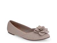 Avani Flat Sesame view