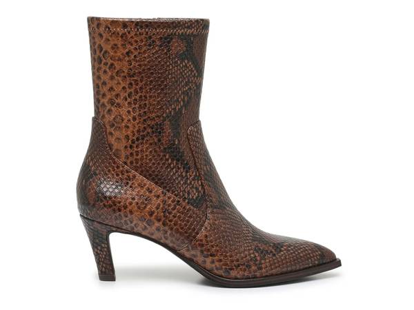 Click to shop women's boots at DSW Designer Shoe Warehouse.