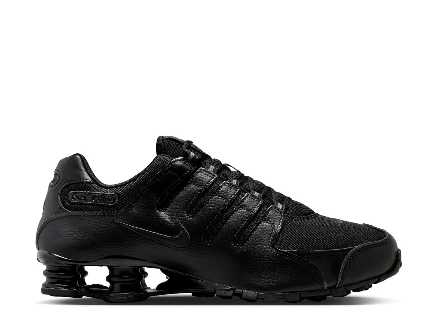 Shox NZ Sneaker - Men's