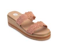 Airy Wedge Sandal Tan view