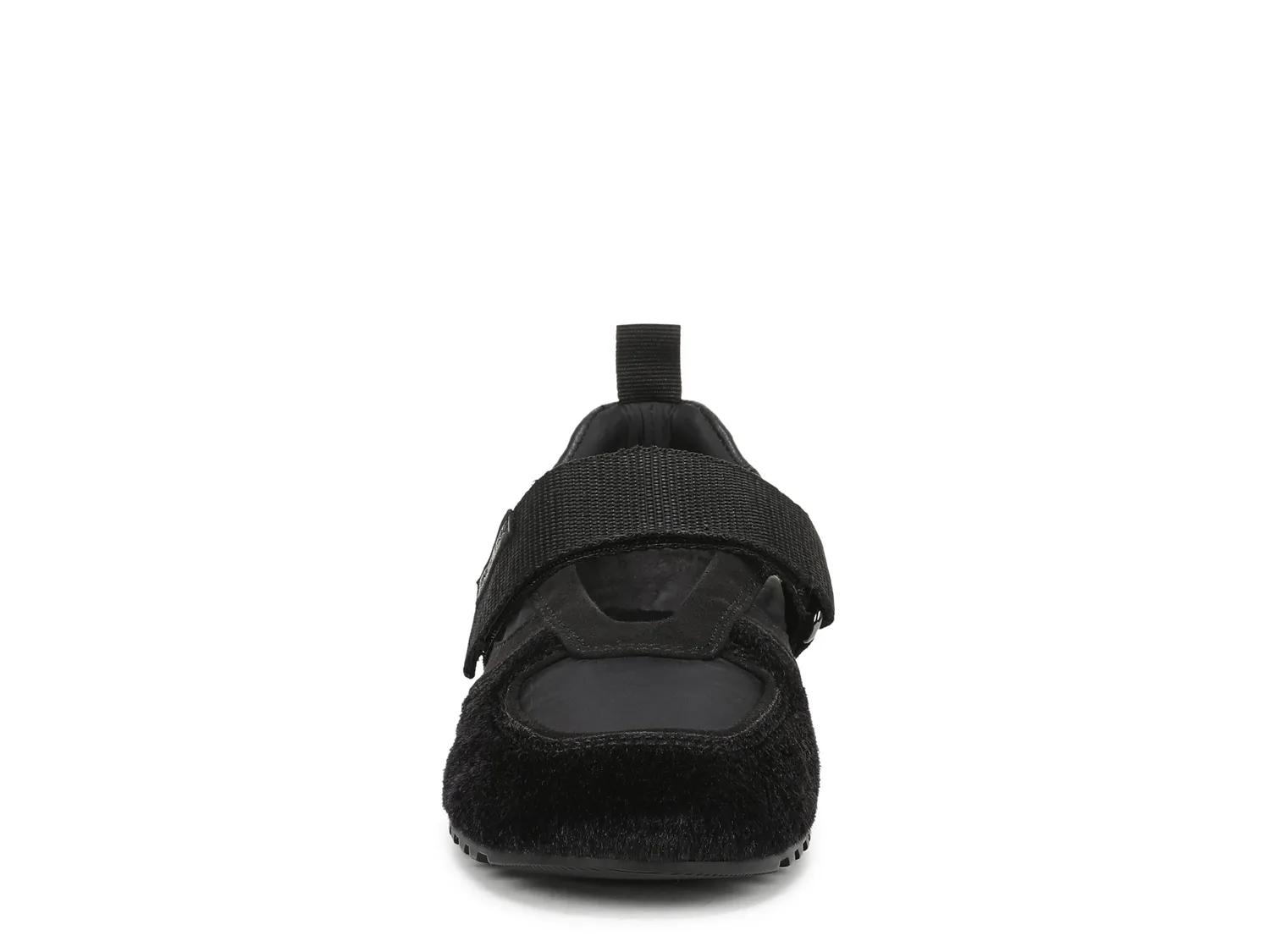 Raina Sneaker