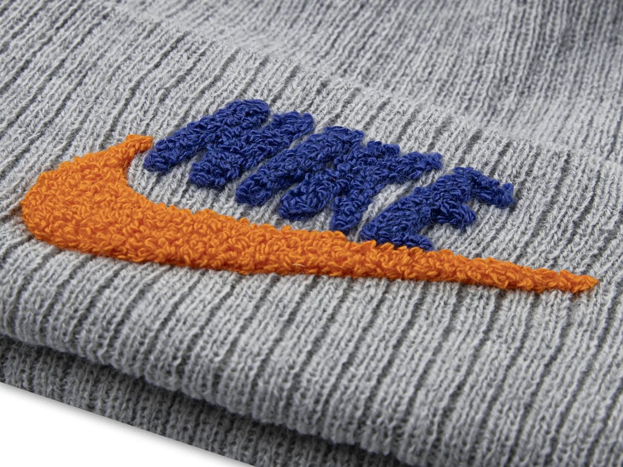 Gradient Kids' Beanie & Gloves Set