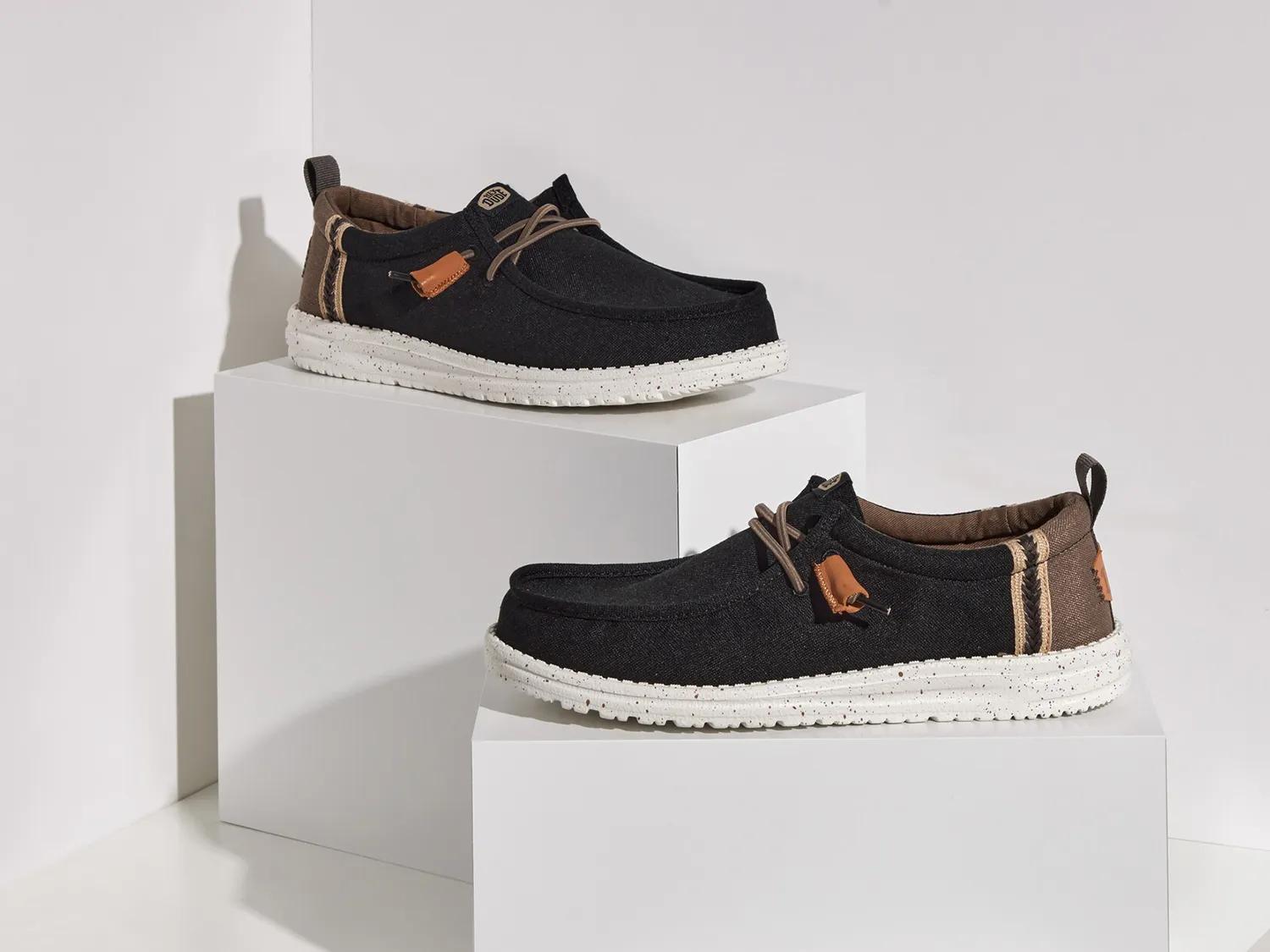 Wally Craft Linen Slip-On