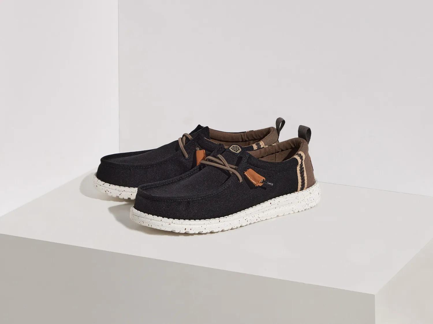 Wally Craft Linen Slip-On