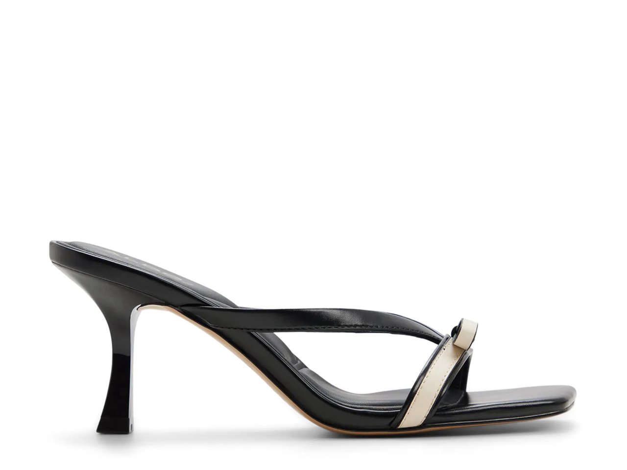 Elanore Sandal