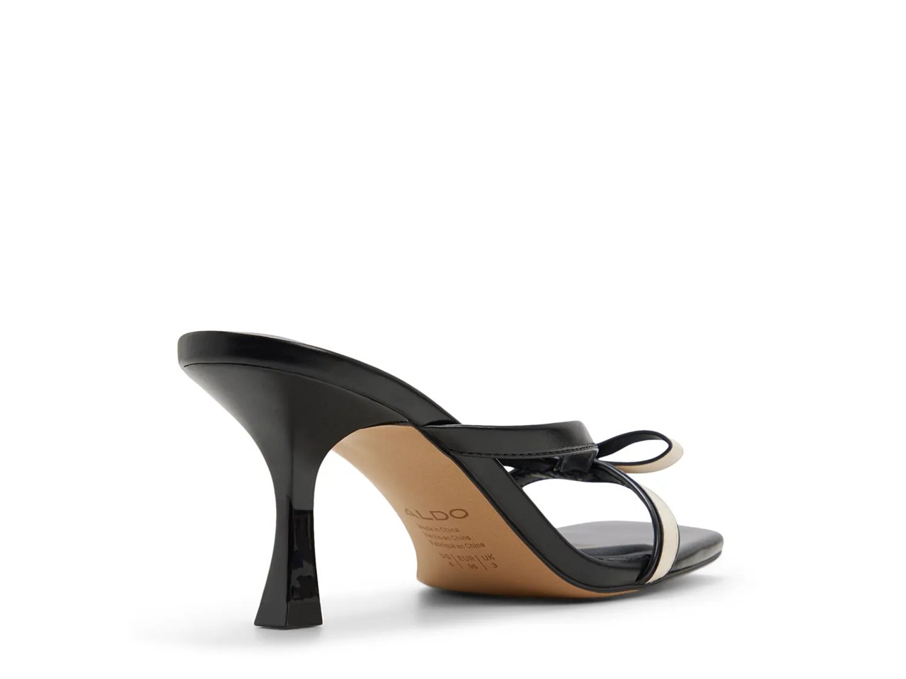 Elanore Sandal