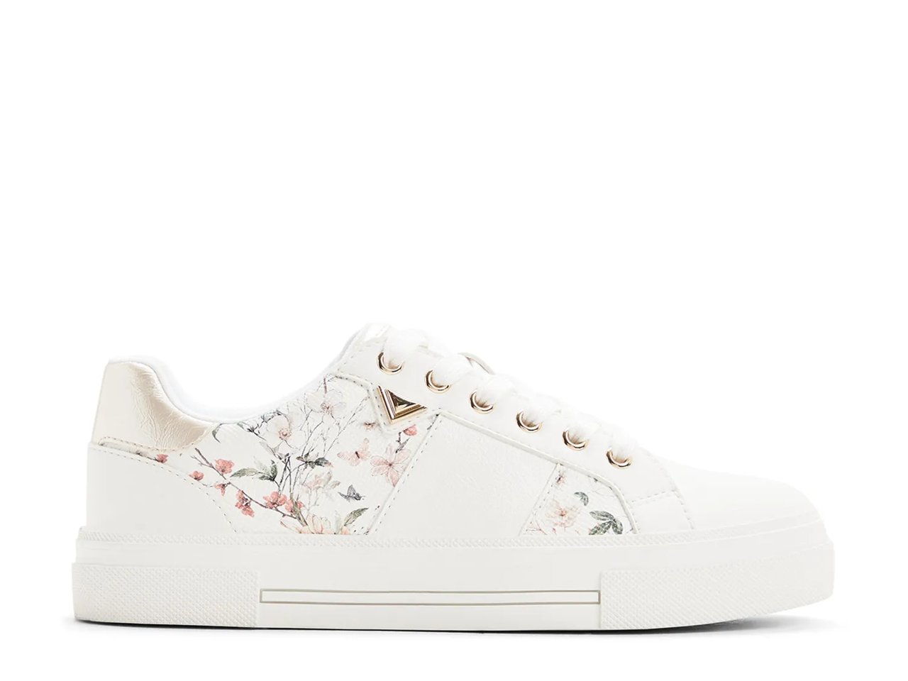 Saddie Sneaker