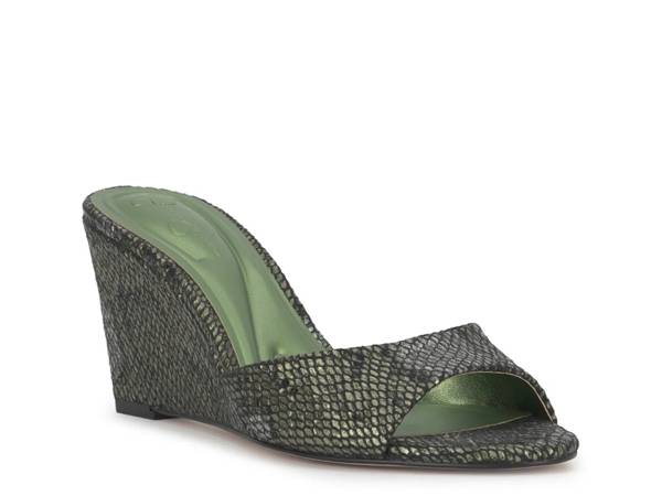 Click to shop women's Jessica Simpson Sandals at DSW Designer Shoe Warehouse