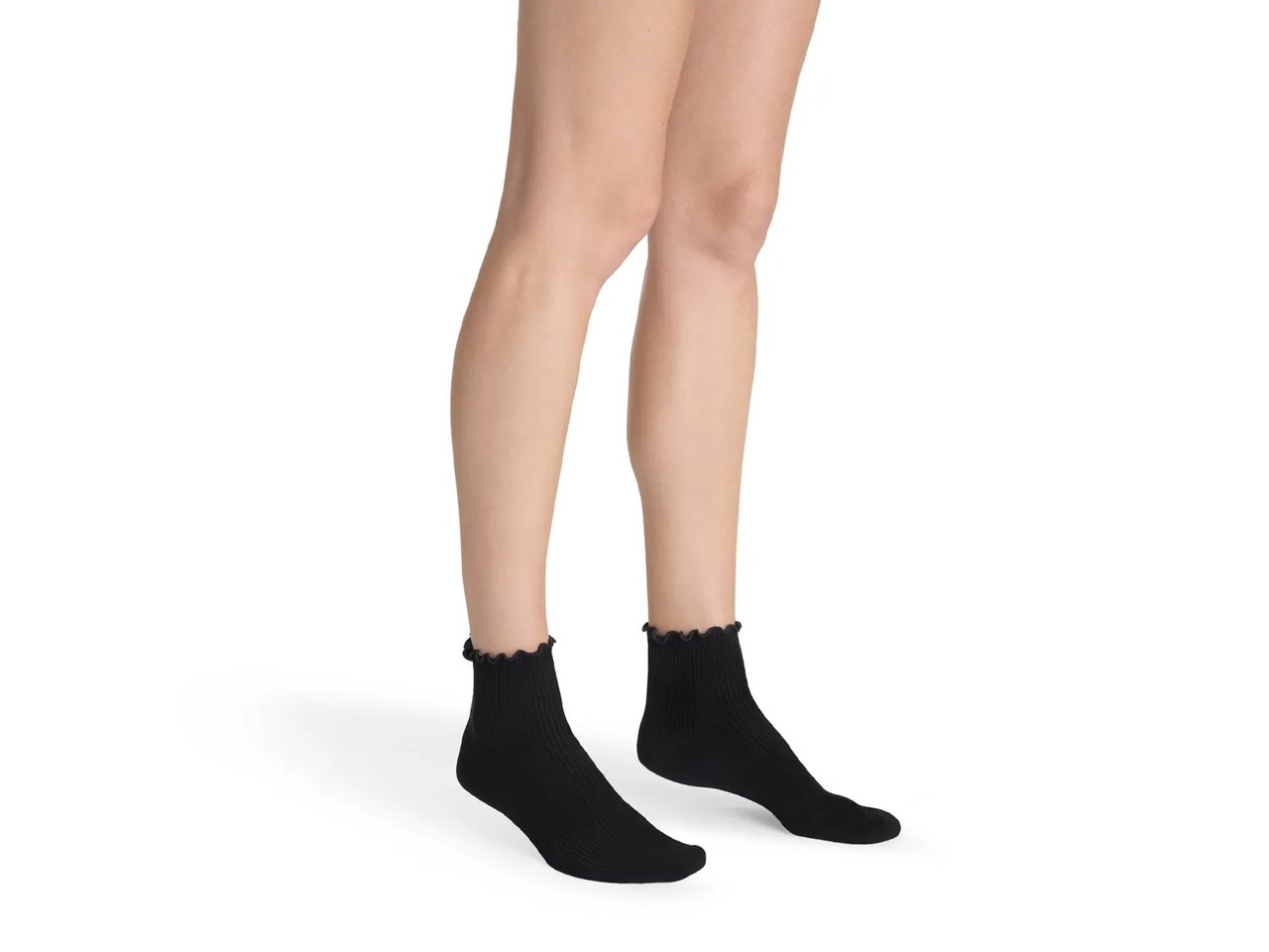 Ruffle Ankle Socks
