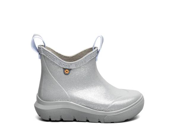 Click to shop girls' boots at DSW Designer Shoe Warehouse.