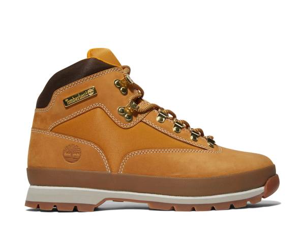 Click to shop men's lace up and combat boots at DSW Designer Shoe Warehouse.