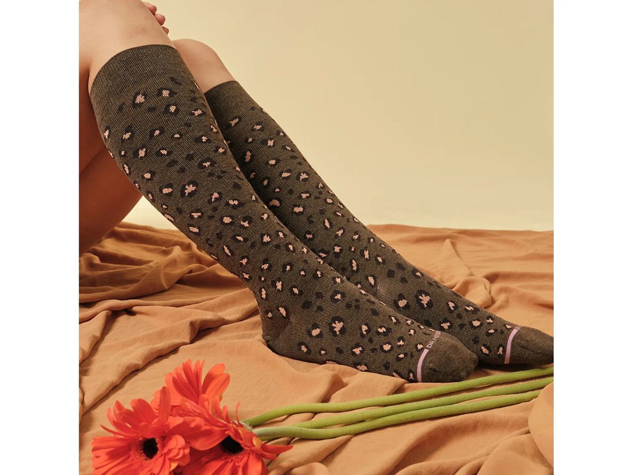 Leopard Women's Compression Knee Socks