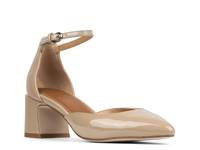 Vanya Pump Praline view