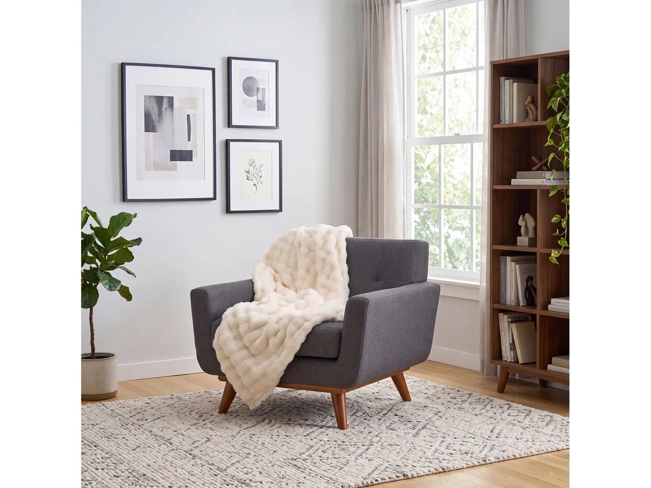 Faux Fur Bubble Blanket