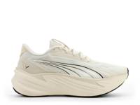 Maxima Pro Sneaker - Women's White view