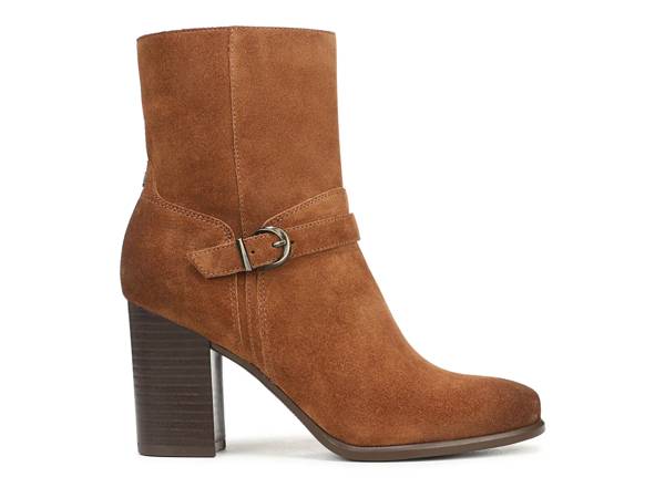Click to shop women's Wide Width boots at DSW Designer Shoe Warehouse.